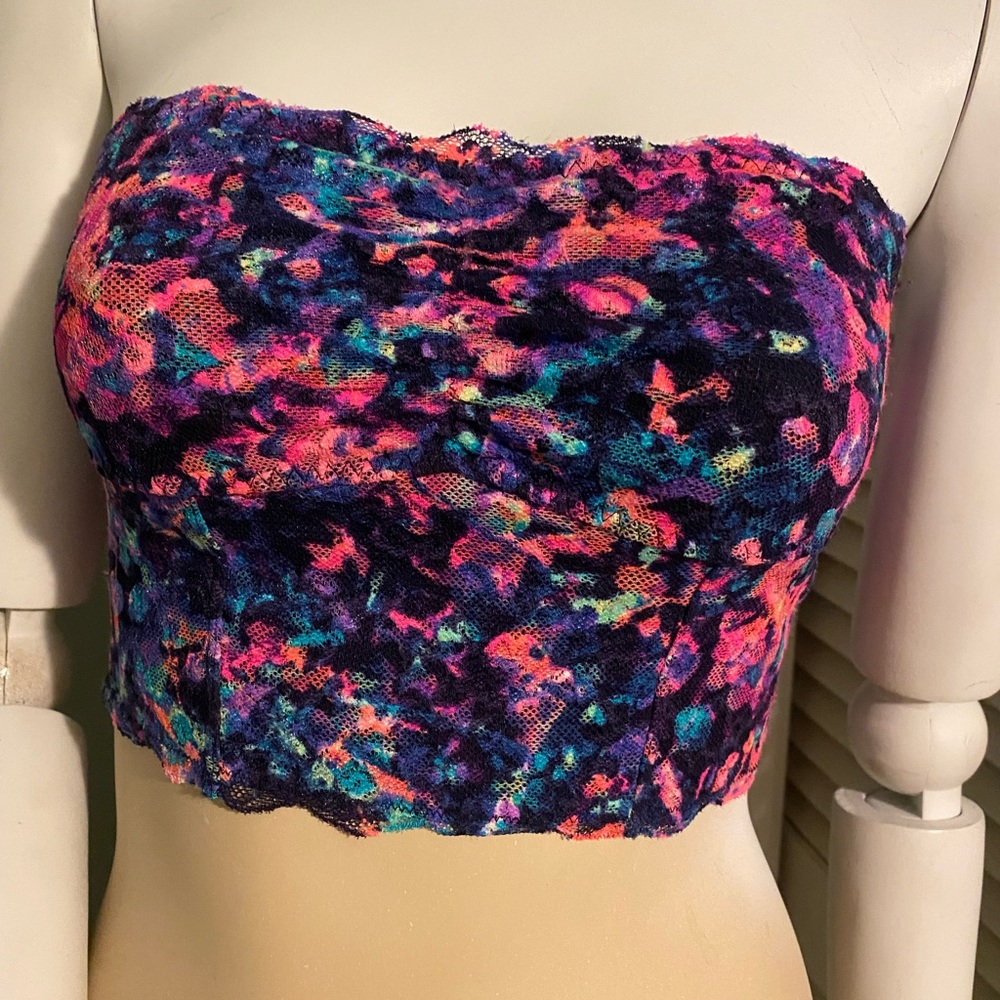 PINK Victoria’s Secret Lace Bandeau strapless festival ready vibes
